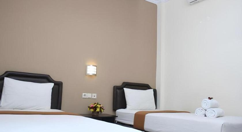 Malioboro Garden Hotel Yogyakarta Exterior foto